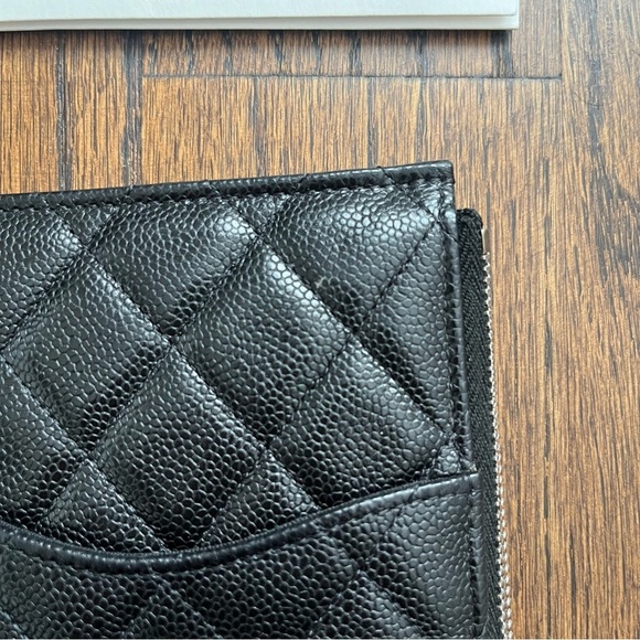 Chanel Classic Phone Case Pouch Quilted Caviar - Picture 6 of 14